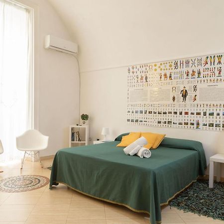 Neapolitan Style Apartrment Extérieur photo