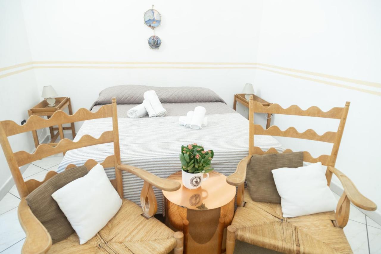 Neapolitan Style Apartrment Extérieur photo